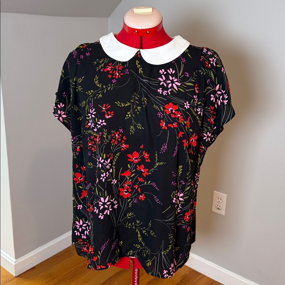 CeCe Black Top with White Collar